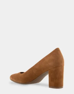 Comfortable Women's Almond Toe Pump in Tobacco Suede