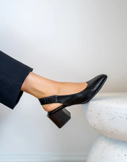 Comfortable Women's Covered Elastic Slingback Block Heel Pump in Black Leather Leather