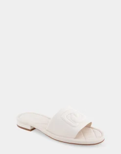Comfortable Women's Debossed Chain Link Slide Sandal in Eggnog Leather