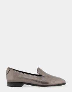 Comfortable Women's Flexible Tailored Clean Loafer in Gunmetal Pebbled Leather