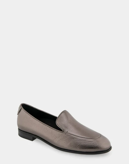 Comfortable Women's Flexible Tailored Clean Loafer in Gunmetal Pebbled Leather