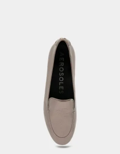 Comfortable Women's Flexible Tailored Clean Loafer in Gunmetal Pebbled Leather