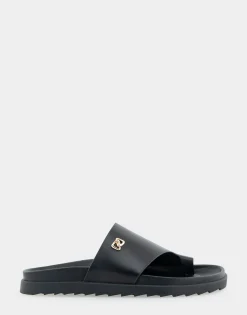 Comfortable Women's Hooded Toe Ring Footbed Sandal in Black Leather