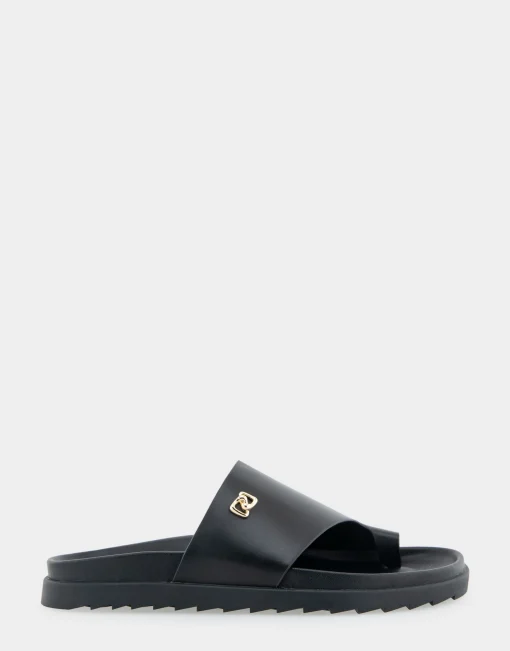 Comfortable Women's Hooded Toe Ring Footbed Sandal in Black Leather