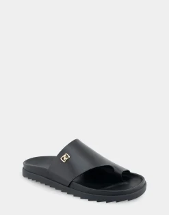 Comfortable Women's Hooded Toe Ring Footbed Sandal in Black Leather