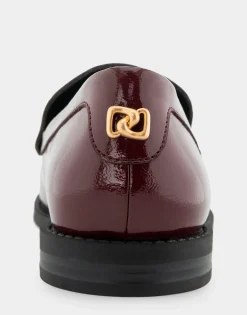 Comfortable Women's Lightweight Flexible Tailored Weejun Loafer in Burgundy Crinkled Patent Faux Leather Patent Faux Leather