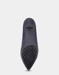 Comfortable Women's Point Toe Kitten Heel Pump in Navy Stretch Gabardine Fabric