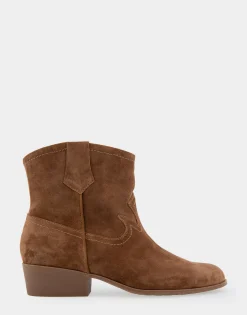 Comfortable Women's Pull On Western Bootie in Tobacco Suede