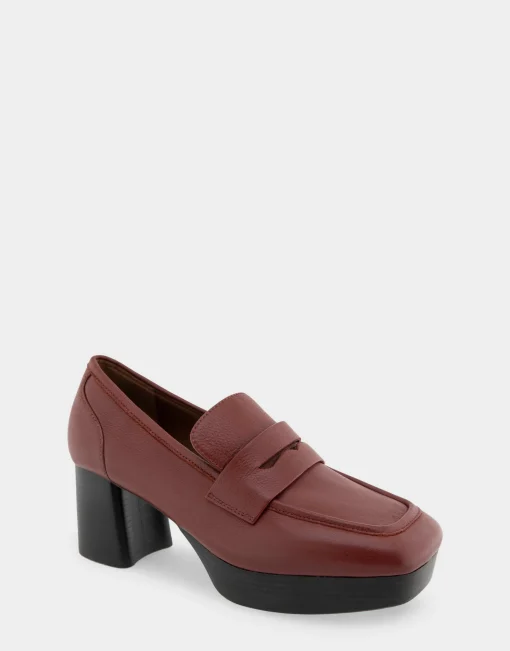 Comfortable Women's Tailored Platform Loafer in Clay Leather