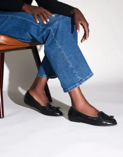 Comfortable Women's Tailored Ballet Flat With Mini Tassels in Black Burnished Faux Leather/faux Suede Faux Leather