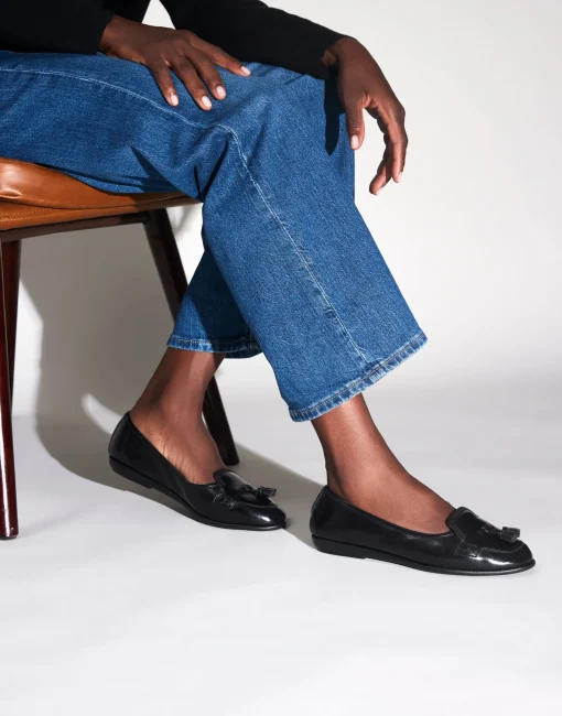 Comfortable Women's Tailored Ballet Flat With Mini Tassels in Black Burnished Faux Leather/faux Suede Faux Leather