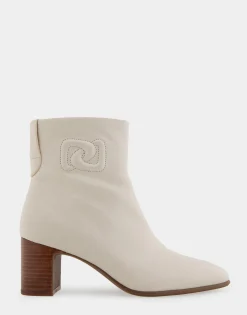 Comfortable Women's Tapered Toe Covered Heel Bootie in Eggnog Leather