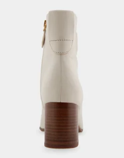 Comfortable Women's Tapered Toe Covered Heel Bootie in Eggnog Leather