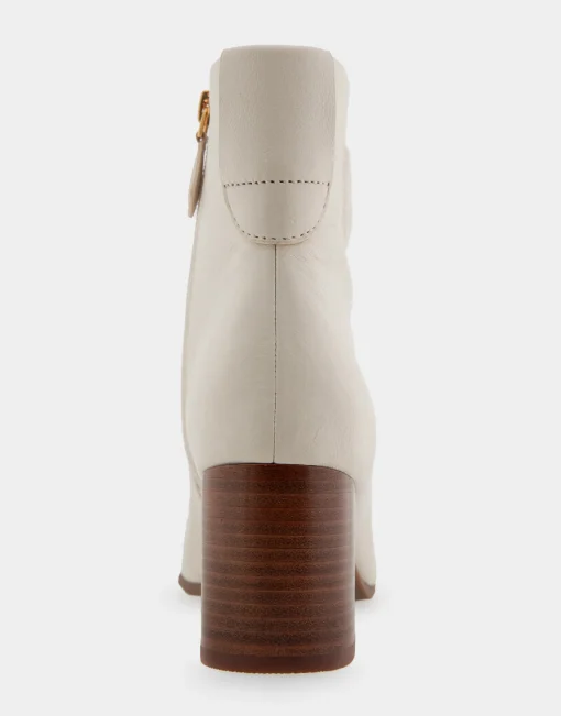 Comfortable Women's Tapered Toe Covered Heel Bootie in Eggnog Leather