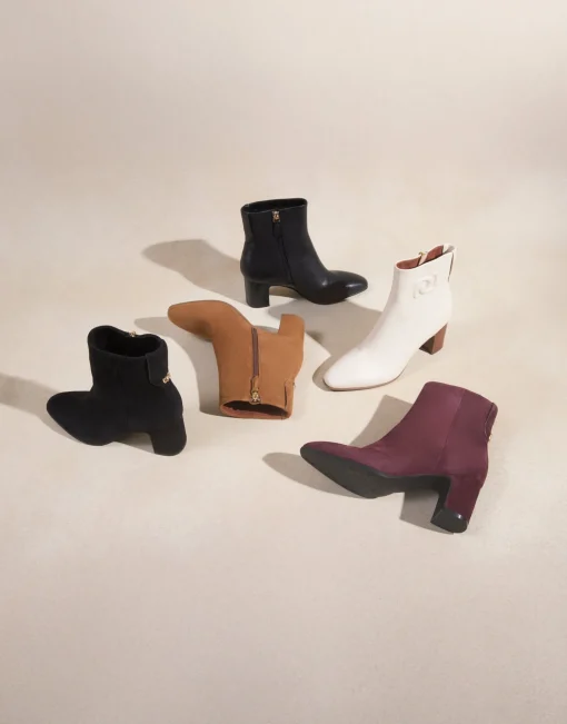Comfortable Women's Tapered Toe Covered Heel Bootie in Eggnog Leather