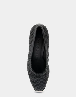 Comfortable Women's Wedge Pump in Black Faux Leather