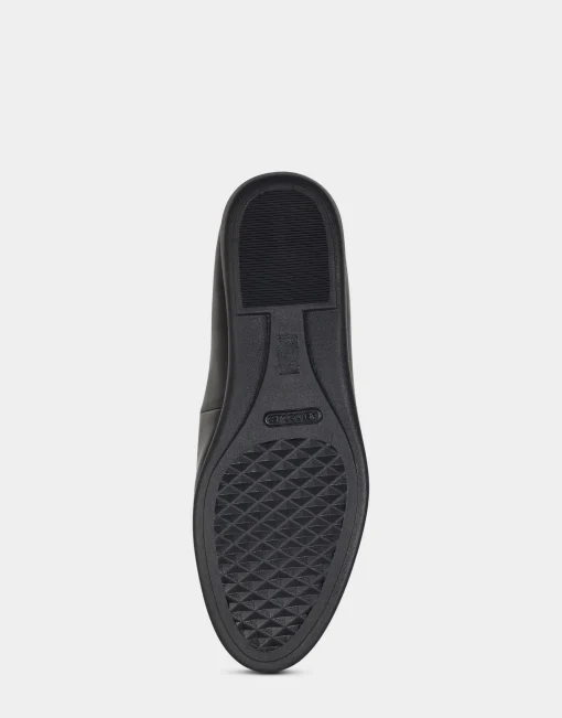Comfortable Women's Woven Plug Loafer in Black Faux Leather